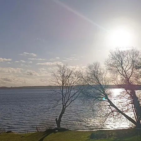 Aan Het Ploener Meer *